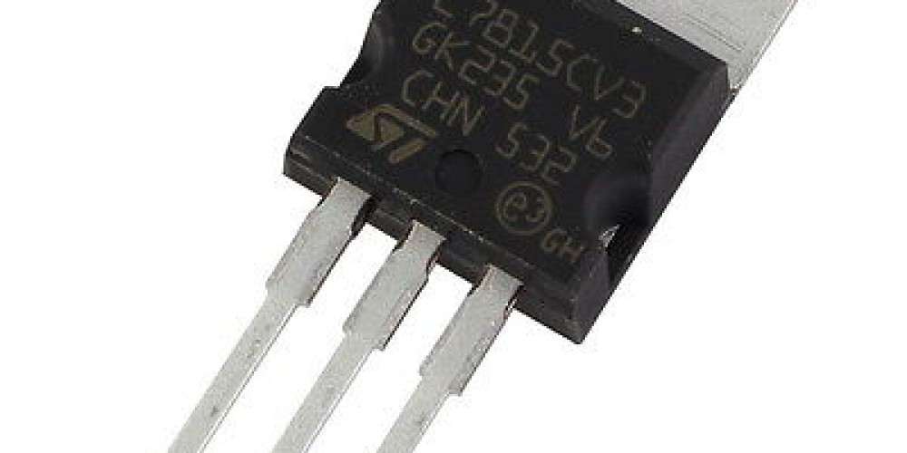 Voltage Regulator - 15V-EE1105-P1